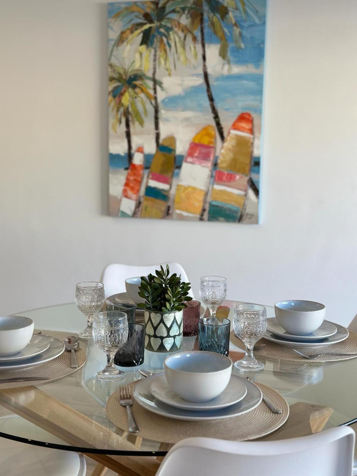Waterfront 3 Bed Apartment, 90M From The Beach Platja de Larenal Dış mekan fotoğraf