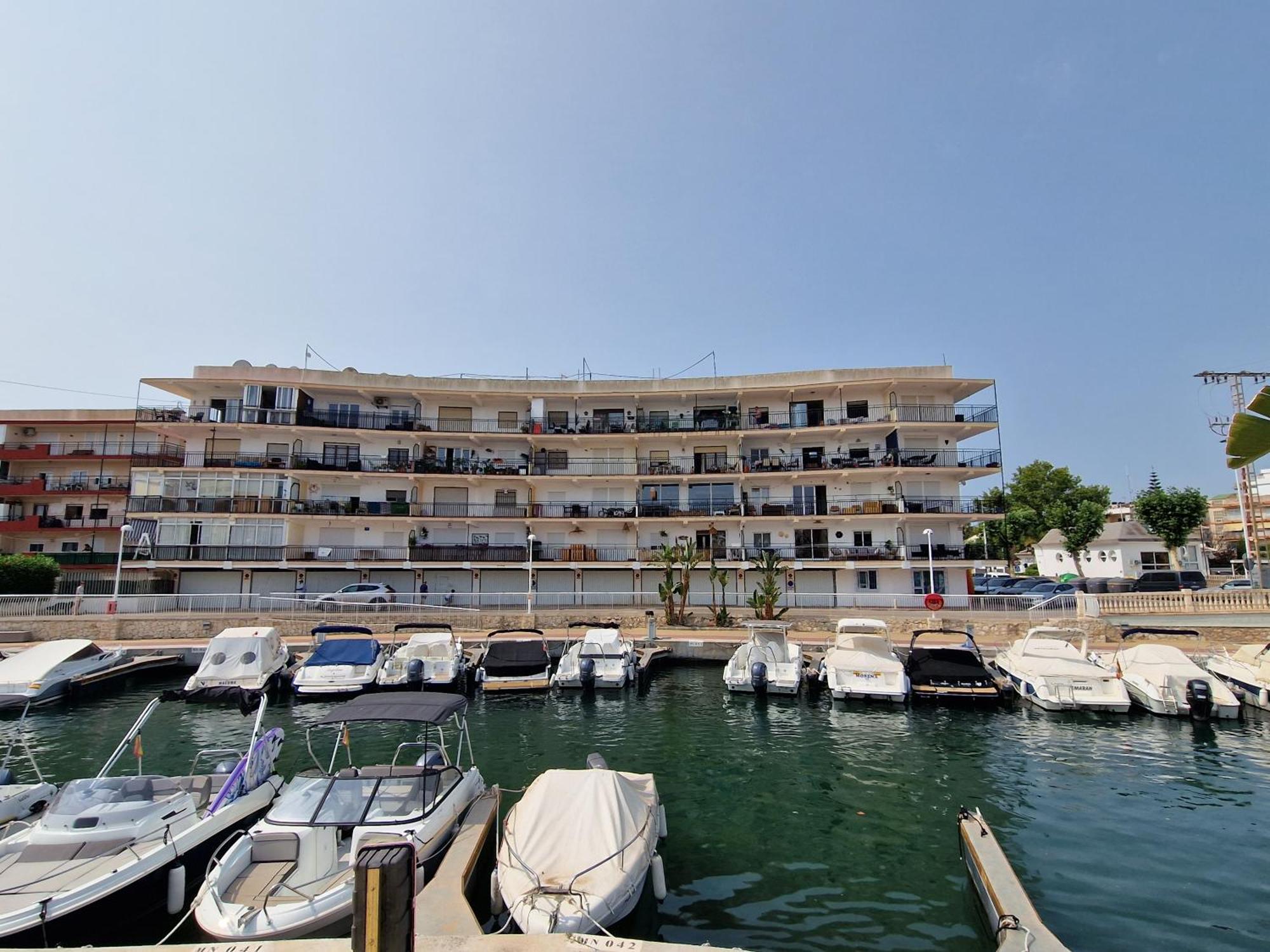 Waterfront 3 Bed Apartment, 90M From The Beach Platja de Larenal Dış mekan fotoğraf