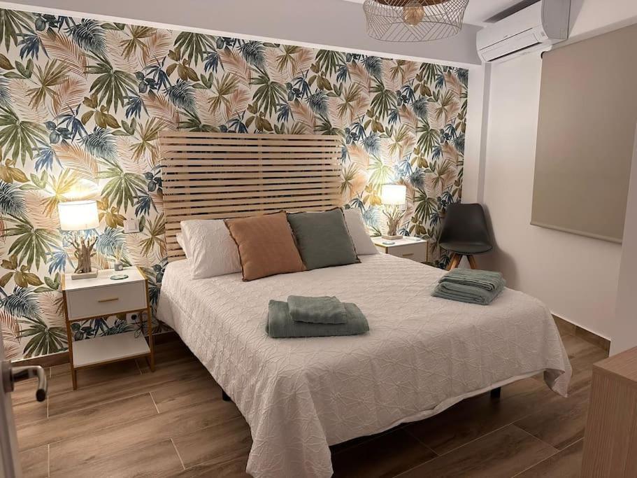 Waterfront 3 Bed Apartment, 90M From The Beach Platja de Larenal Dış mekan fotoğraf
