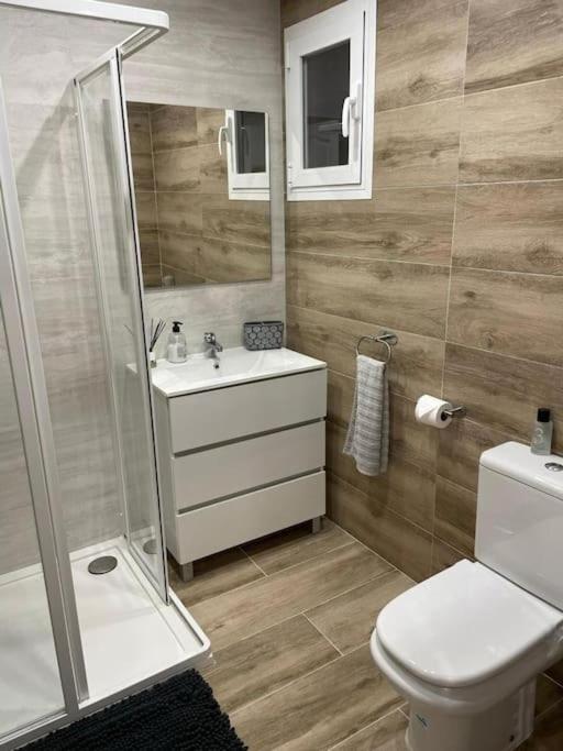 Waterfront 3 Bed Apartment, 90M From The Beach Platja de Larenal Dış mekan fotoğraf