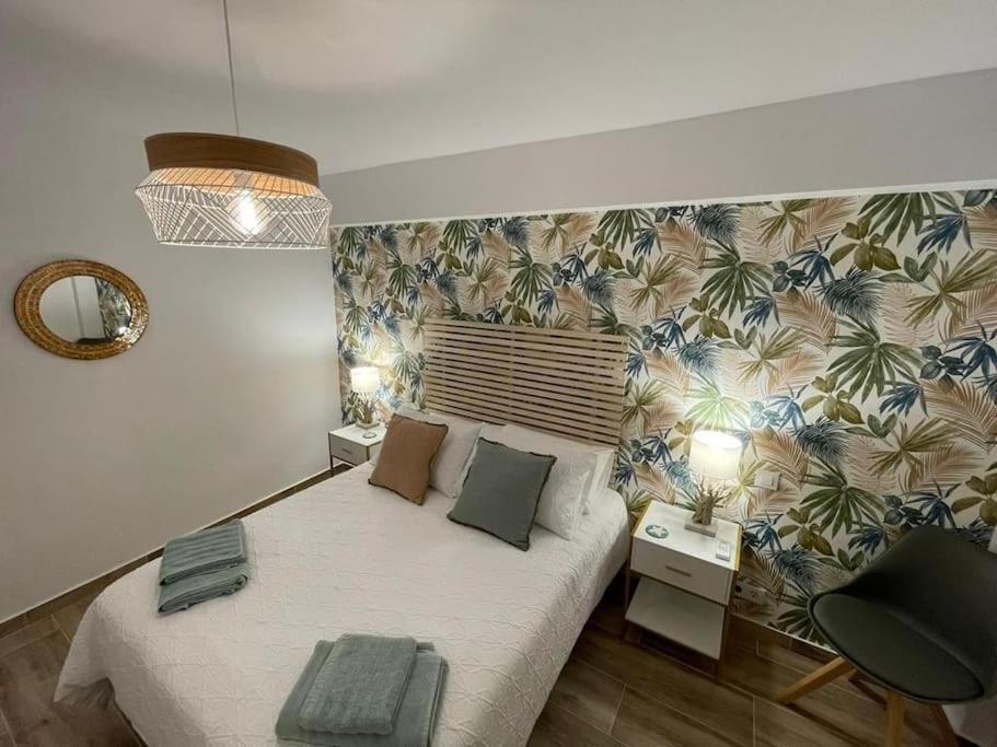 Waterfront 3 Bed Apartment, 90M From The Beach Platja de Larenal Dış mekan fotoğraf