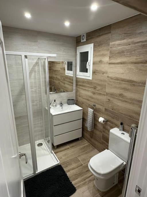 Waterfront 3 Bed Apartment, 90M From The Beach Platja de Larenal Dış mekan fotoğraf
