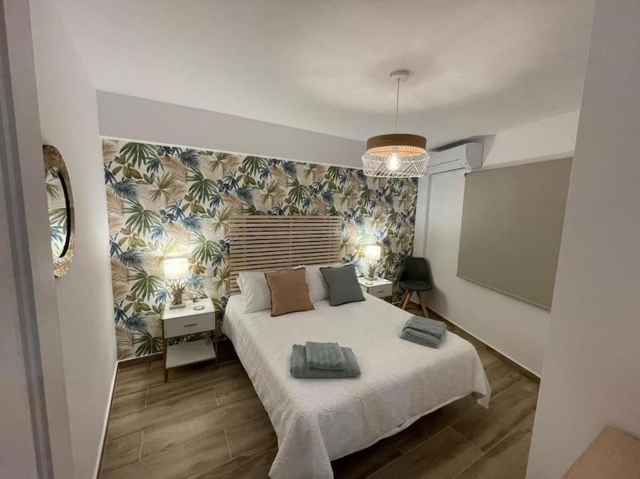 Waterfront 3 Bed Apartment, 90M From The Beach Platja de Larenal Dış mekan fotoğraf